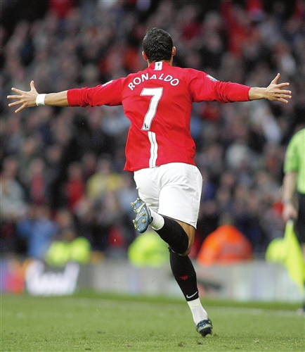 更表明了他 更表明了他