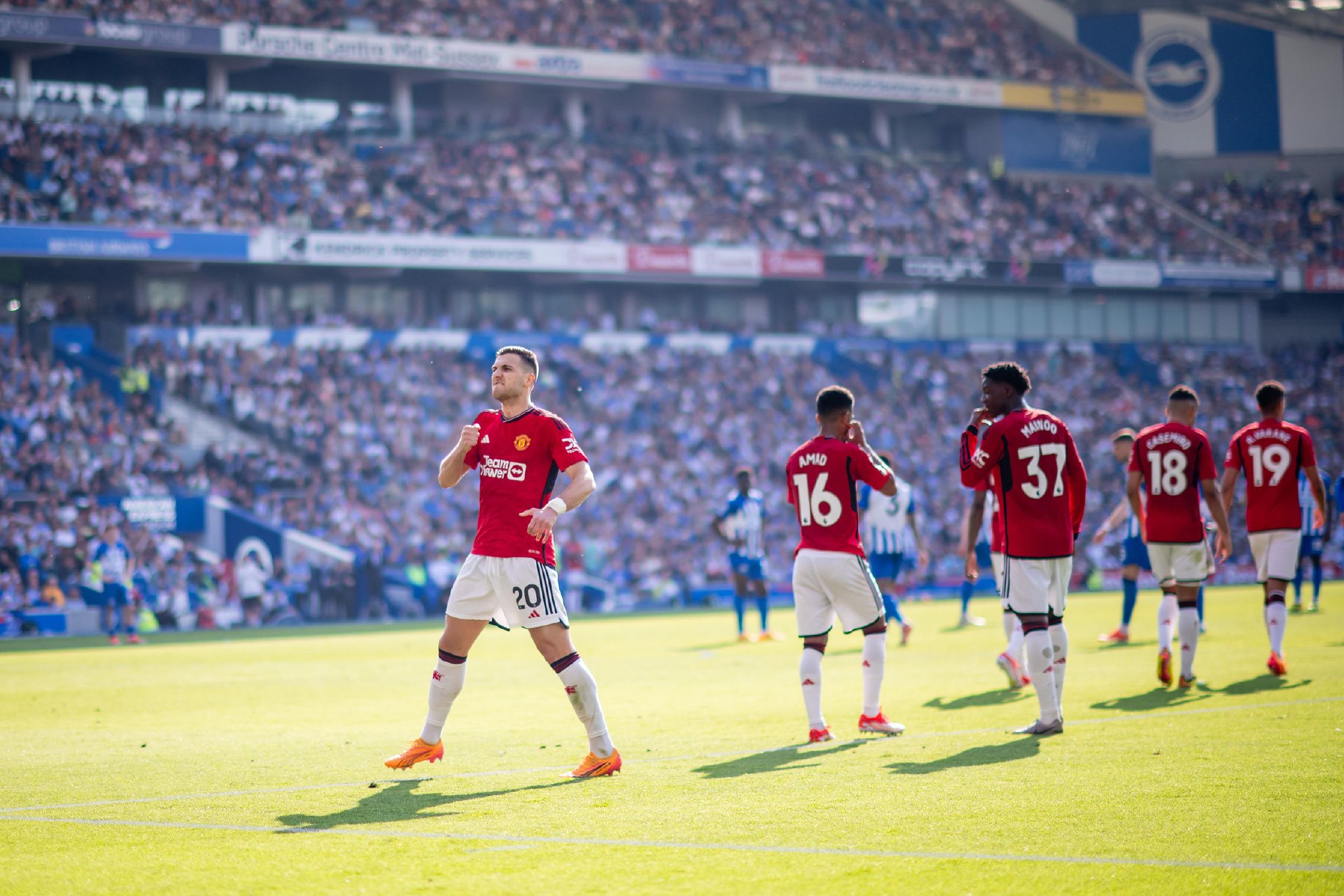 然看似保守 然看似保守